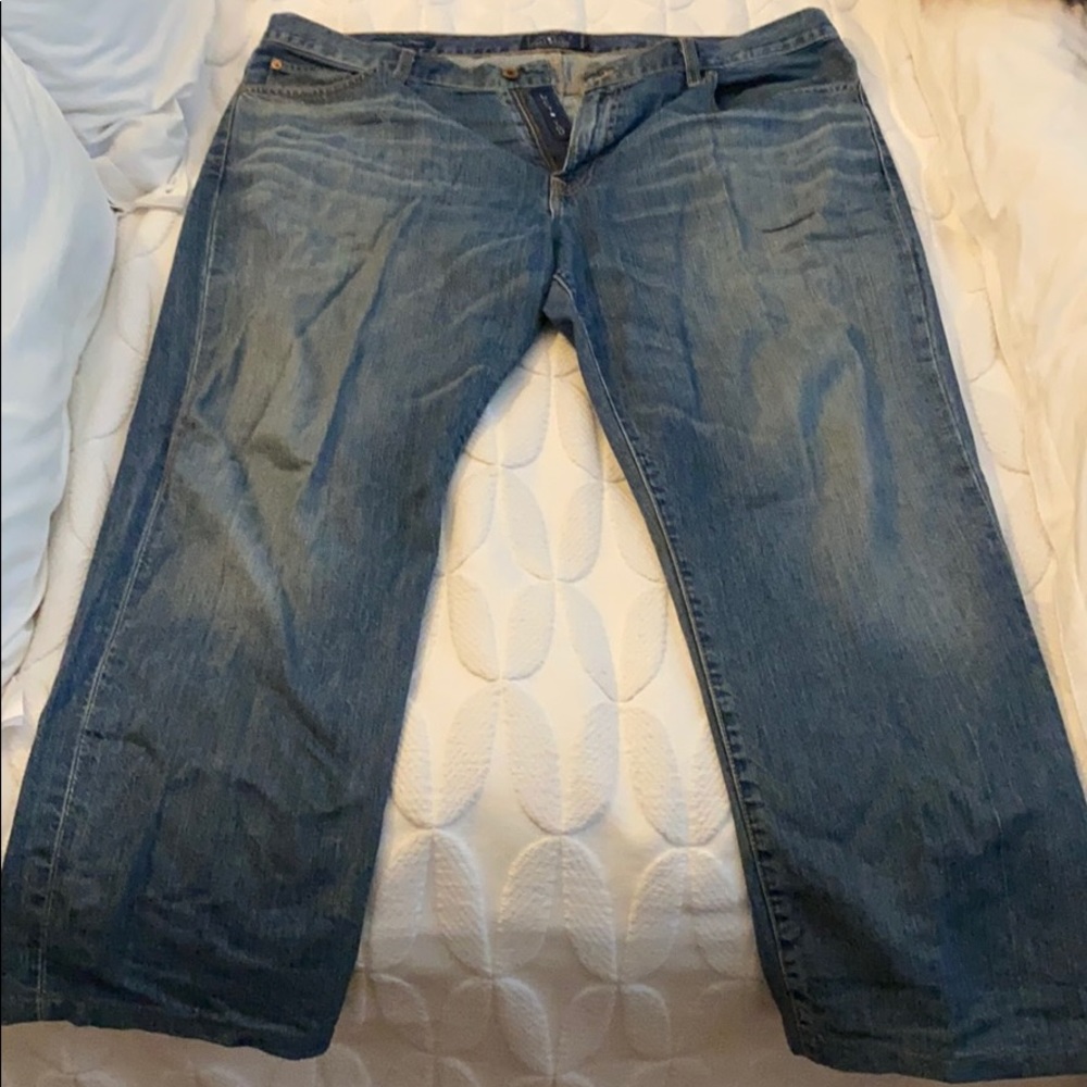 LUCKY BRAND BLUE JEANS - 40x32